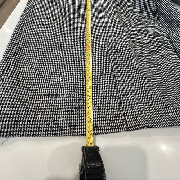 Houndstooth Check Overcoat - Picture 14 of 15